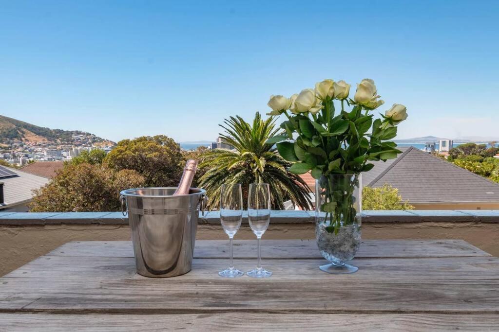 2 Bedroom With Amazing City Views *